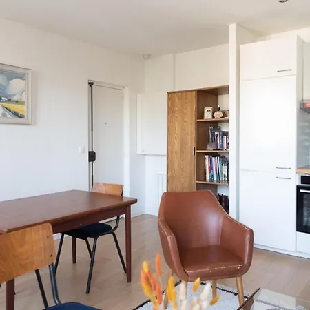 Charming 35m Near Paris